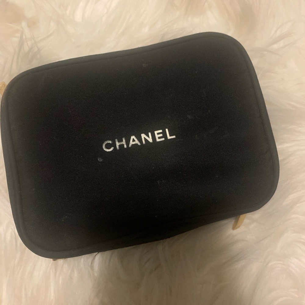 Chanel makeup brush bag